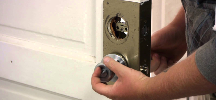 Home Lock Change in Menlo Park